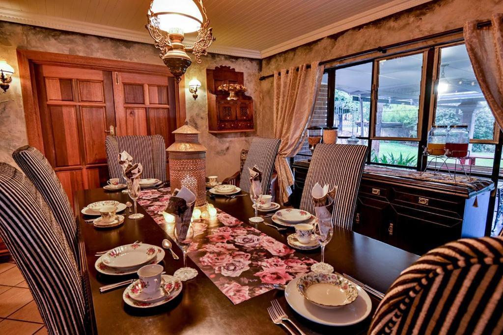 Iszis Guest House Bloemfontein Exterior foto
